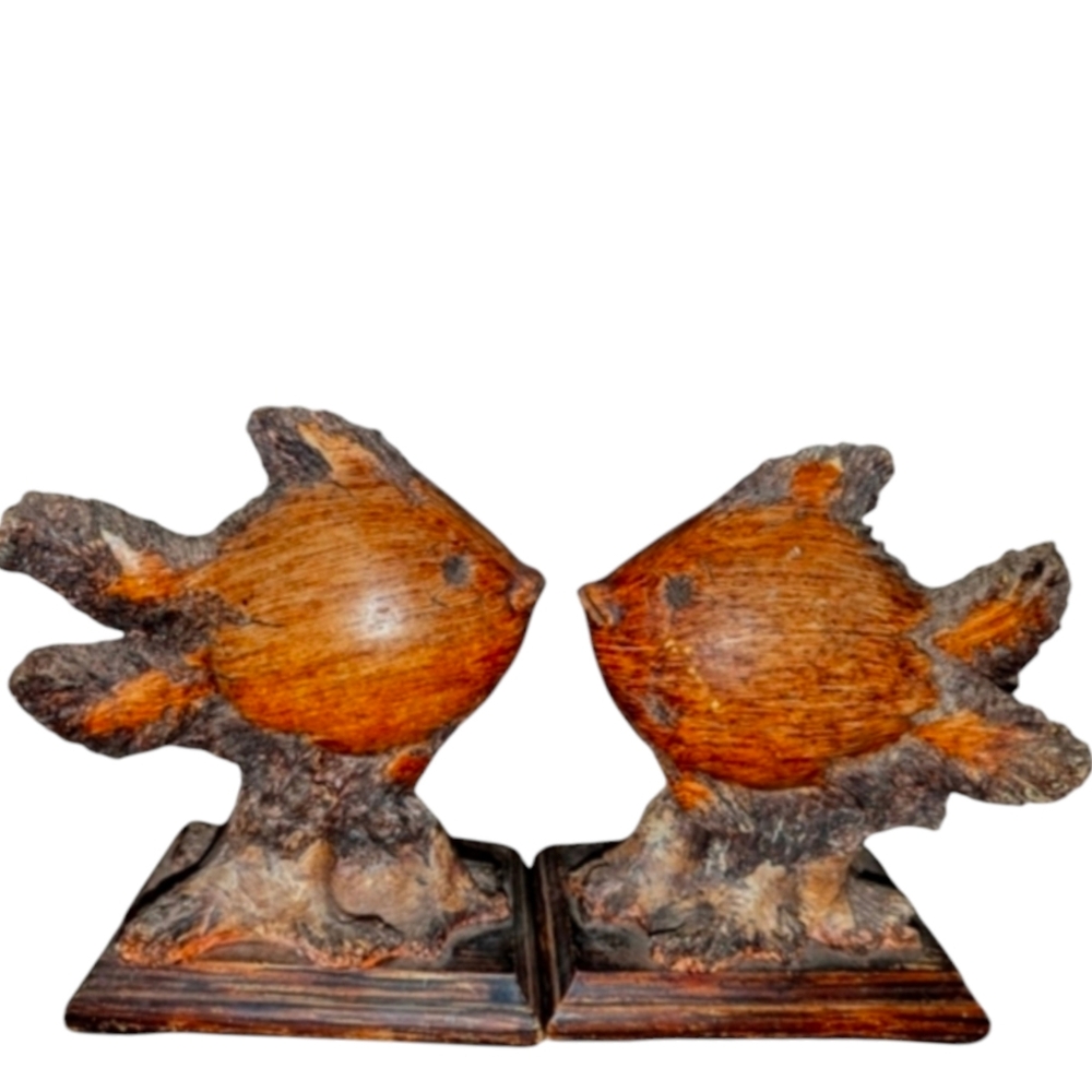 Vintage Lot 2 Large Fish Bookends Figurines Woodgrain Heavy 7" x 6" x 3.…